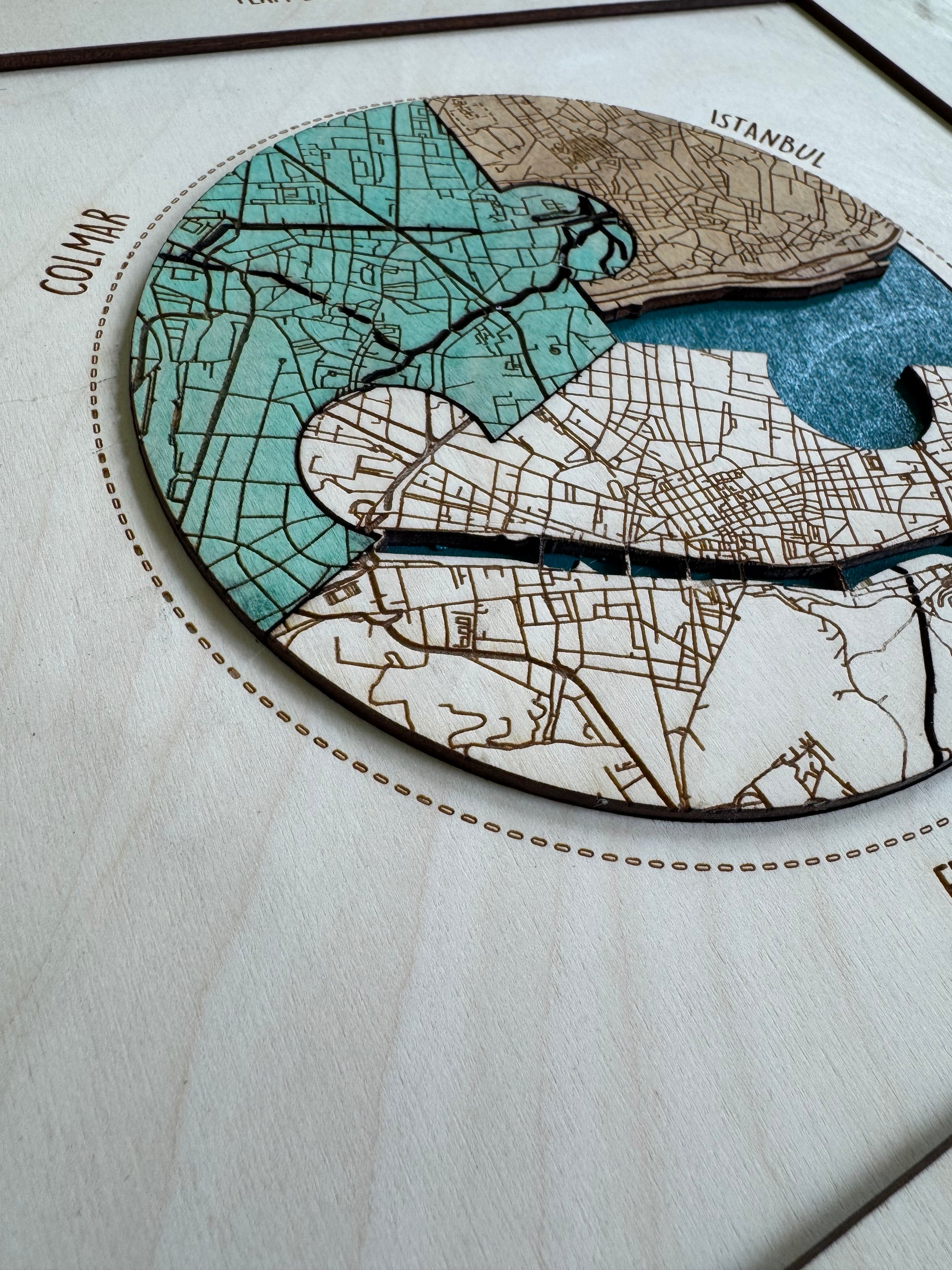 Personalized Wooden Circle Map - One Location Frame Gift for Weddings & Couples